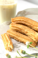 deep-fried doughstick with ssoybean milk