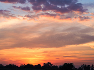 Fototapeta na wymiar sun light in evening and red sky.