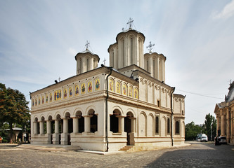 Fototapeta na wymiar Romanian Orthodox Patriarchal Cathedral on Metropolitan Hill (Dealul Mitropoliei) in Bucharest. Romania