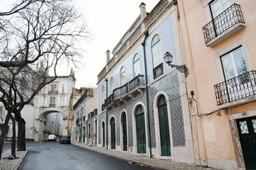 Fototapeta na wymiar Lisbonne, montée de São Vicente de Fora