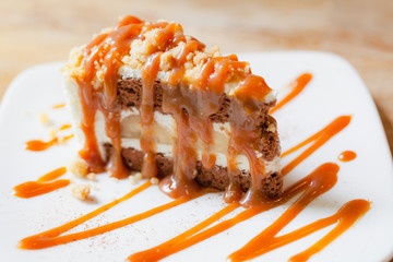 Banoffee pie with caramel sauce