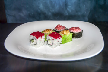 Sushi rolls