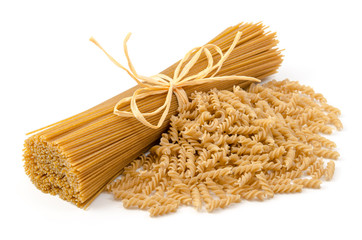 Vollkornspaghetti und Vollkornnudeln