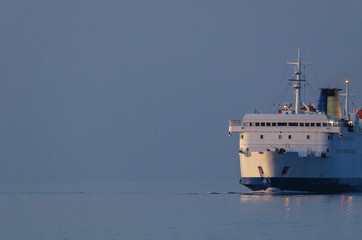 PASSENGER FERRY © Wojciech Wrzesień