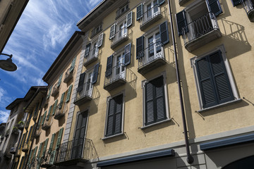 Como (Lombardy, Italy): old buildings