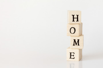 ホーム、HOMEと書かれたブロック