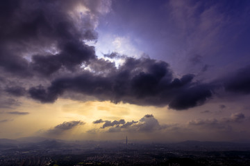 Fototapeta na wymiar Skyline of Seoul,South Korea.