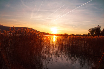 Coucher de soleil sur le lac d'Annecy