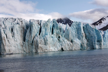 Fototapeta na wymiar 14. Juli-Gletscher- Spitzbergen