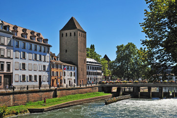 Fototapeta na wymiar Strasburgo - Strasbourg, Barrage Vauban, Alsazia