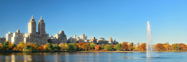 Fototapeta na wymiar Central Park Autumn