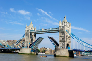Fototapeta na wymiar Tower Bridge, London, England,UK