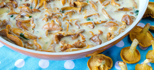 Forest mushrooms chanterelles. Cooking.