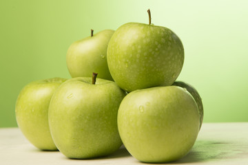 green apple 