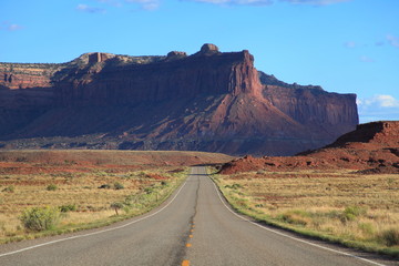 Beautiful Wild West, Roads of America