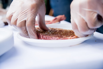 Preparing beef steak