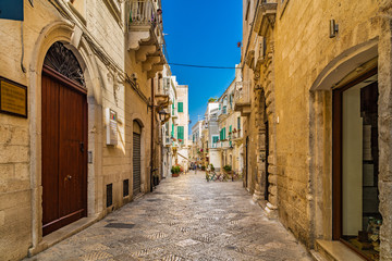 Fototapeta na wymiar shopping streets of village in Southern Italy