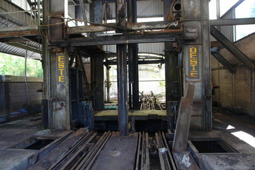 Zona de embarque de un pozo minero ya cerrado, por ahí subiían y bajaban los ascensoses  hasta 780 m.de profundidad