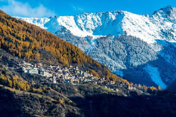 contraste Automne hiver sur Isérable