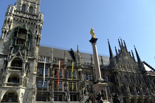 AYUNTAMIENTO NUEVO DE MUNICH