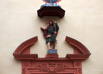 Patron der Pilger und Reisender an Bamberger Hausfassade
