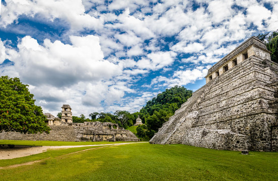 Main pyramid and Palace at mayan ruins of Palenque - Chiapas, Mexico