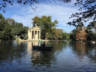 Tempietto di Esculapio, parco di Villa Borghese, Roma, Italia