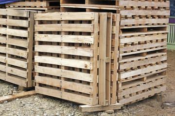 look wooden pallet overlap in the outdoor