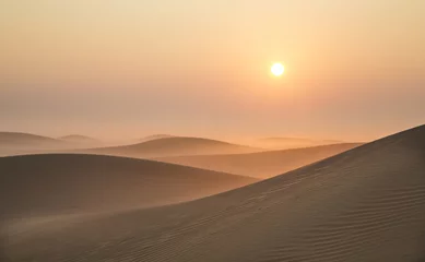 Foto auf Acrylglas Dürre Sonnenaufgang in einer Wüste in der Nähe von Dubai