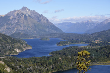 Argentina,Bariloche,suramerica,turismo,lagos,montañas,pinos,naturaleza,paisajes,nieve,invierno,canoas,hermoso
