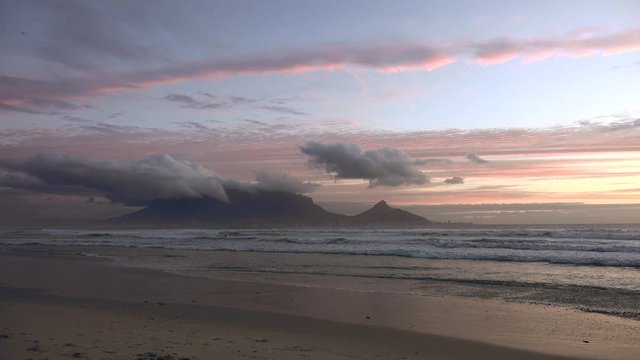 View to Cape Town (from Bloubergstrand; 4K)