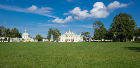 Fototapeta na wymiar The Palace of Oranienbaum