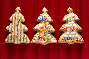 Postcard with the image of a Christmas tree cookie