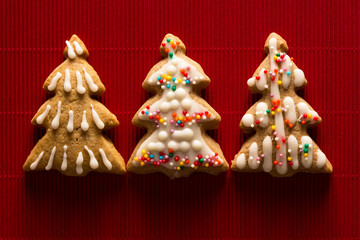 Postcard with the image of a Christmas tree cookie