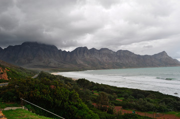Fototapeta na wymiar Sud Africa, 25/09/2009: il paesaggio sudafricano visto dalla N2, la celebre Garden Route, la strada panoramica della costa sud-orientale dal Wester Cape all' Eastern Cape