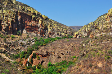 Sud Africa, 28/09/2009: paesaggio sudafricano sulla strada per il Kruger National Park, la più grande riserva naturale del Sudafrica fondata nel 1898 
