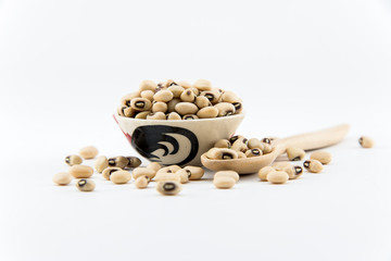 isolate white beans on object