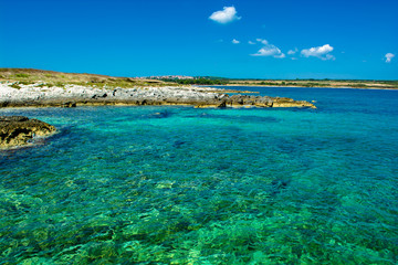 Klares Grünes Wasser an der Küste von Kroatien
