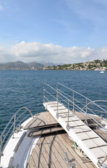 Fototapeta na wymiar Bootsfahrt an der Victoria-Halbinsel, Mallorca