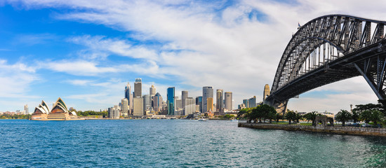 Obraz premium Harbour Bridge, Opera i CBD z Kirribilli w Sydney, Austral