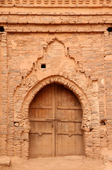 Fototapeta na wymiar Entrance to kasbah
