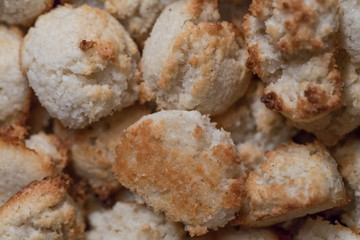 coconut macaroon
