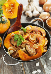Pumpkin baked with meat