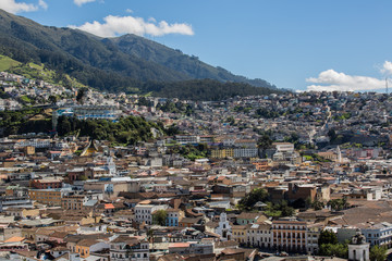 Fototapeta na wymiar Luftaufnahme Quito Altstadt; Aerial view of Quito old town