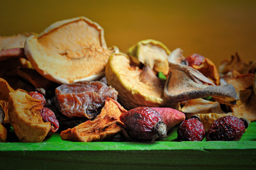 Dried apple, pear, rose apricots slices