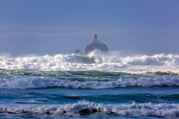 Fototapeta na wymiar Tillamook Rock Lighthouse
