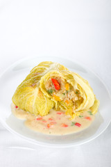 Kohlroulade mit Sosse