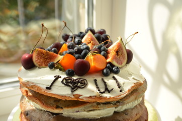 I love you berry cake
