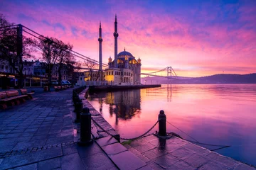 Möbelaufkleber amazing sunrise at ortakoy mosque, istanbul © jon_chica