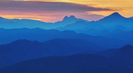Fototapeta na wymiar Beautiful sunset light in the spanish mountains (Serra d Entrepe